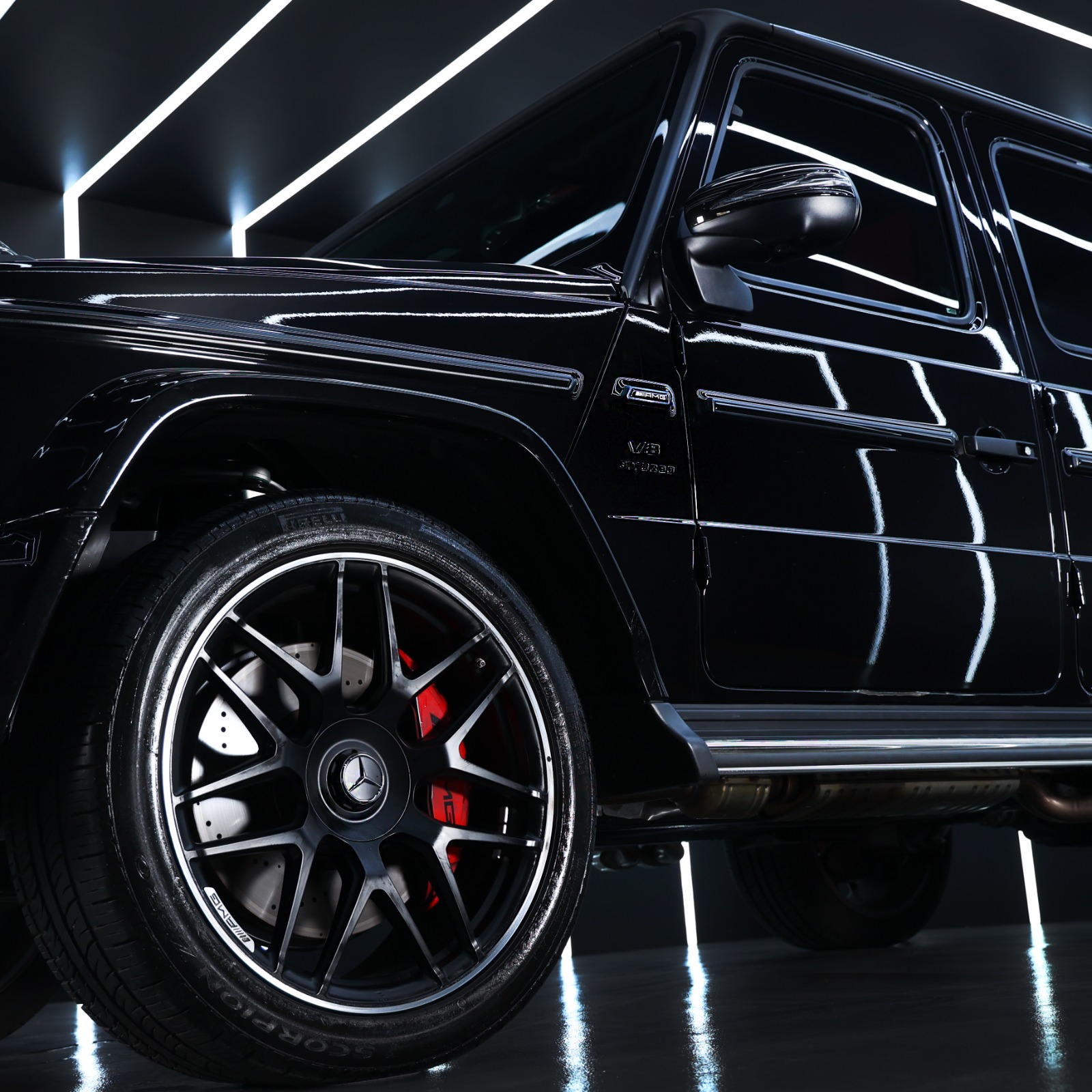 Mercedes G63 - View 2